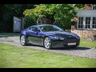 Aston Martin+Vantage